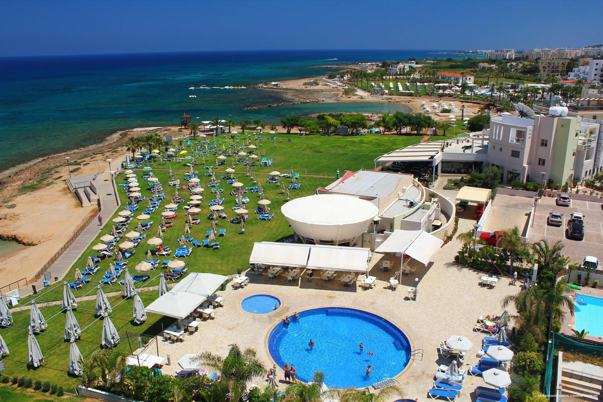 Polyxenia Isaak Luxury Villas And Apartments Protaras Ngoại thất bức ảnh