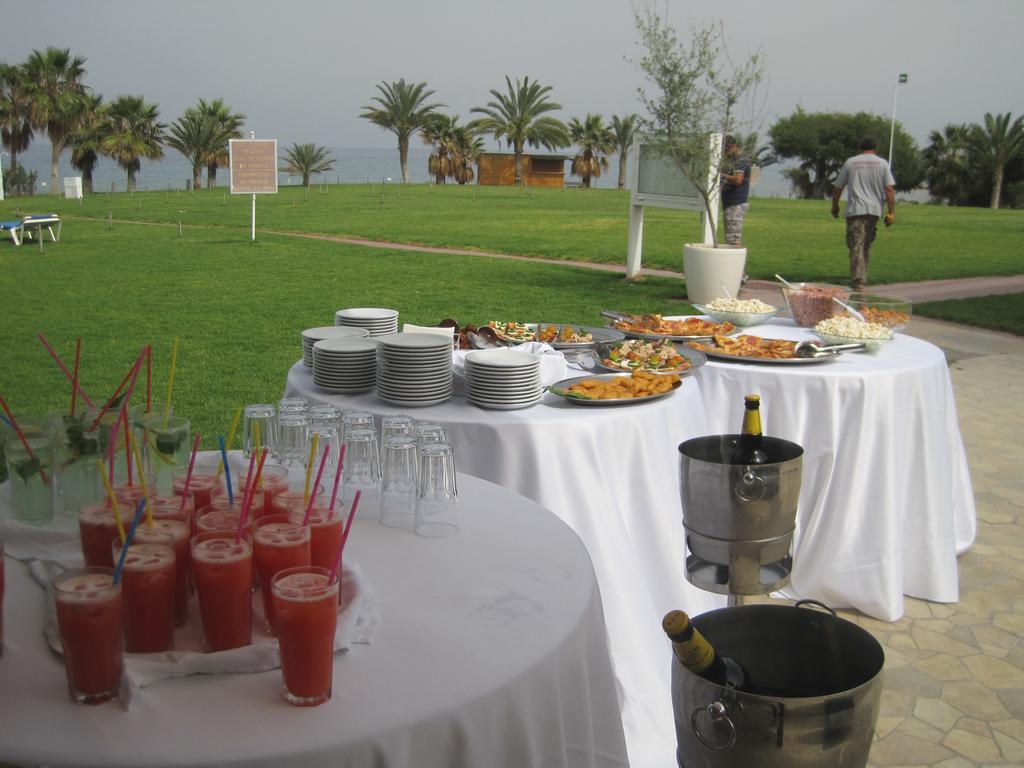 Polyxenia Isaak Luxury Villas And Apartments Protaras Ngoại thất bức ảnh