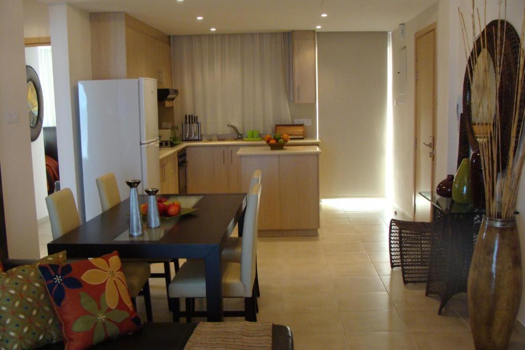 Polyxenia Isaak Luxury Villas And Apartments Protaras Ngoại thất bức ảnh