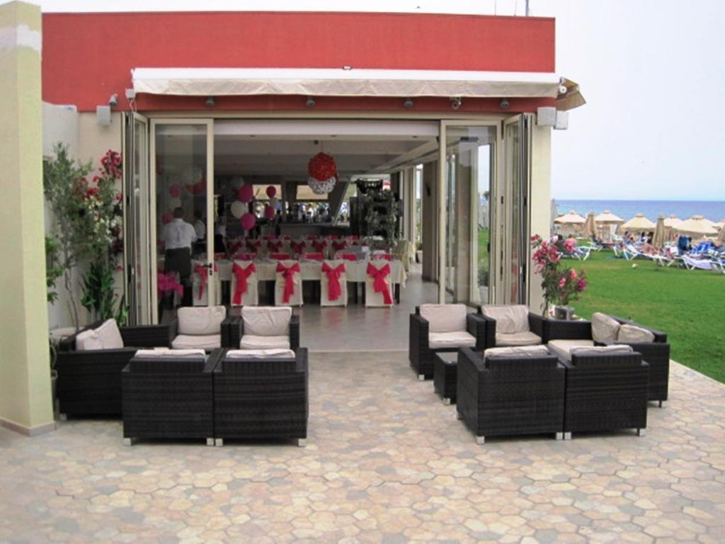 Polyxenia Isaak Luxury Villas And Apartments Protaras Ngoại thất bức ảnh