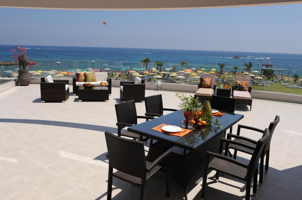 Polyxenia Isaak Luxury Villas And Apartments Protaras Phòng bức ảnh