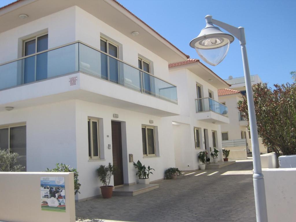 Polyxenia Isaak Luxury Villas And Apartments Protaras Phòng bức ảnh